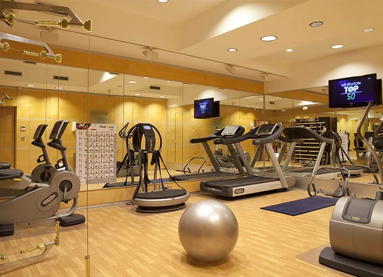 Services 7 Hotel La Perle Saint Germain Fitness room jpg